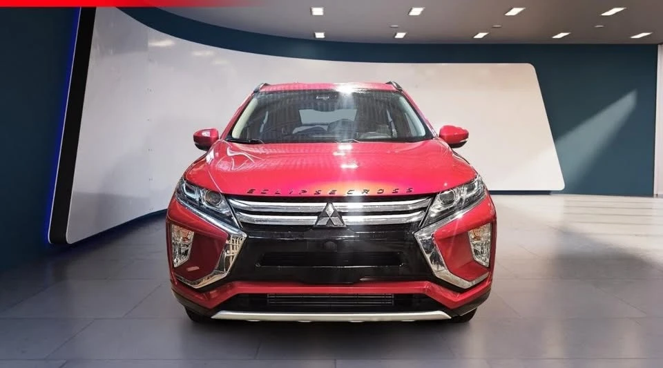 2018 Mitsubishi Eclipse Cross - Image 2 of 11