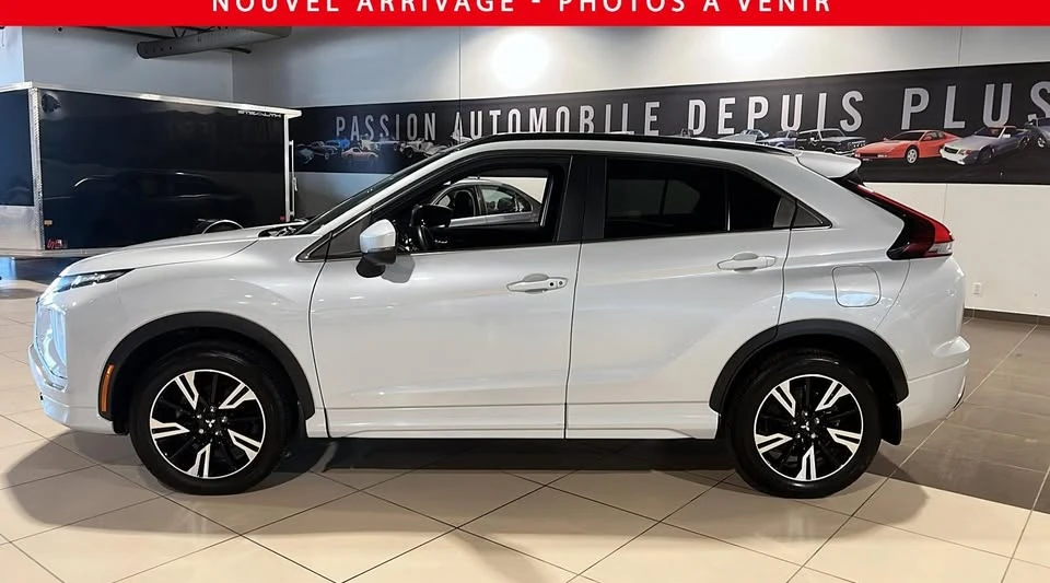 2018 Mitsubishi Eclipse Cross - Image 2 of 10