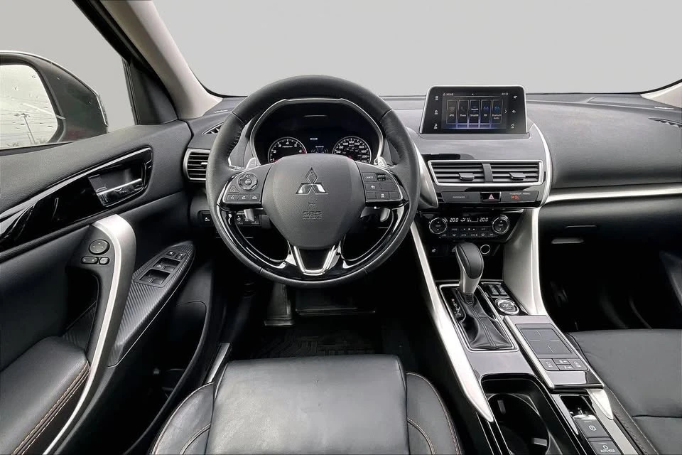 2018 Mitsubishi Eclipse Cross - Image 3 of 20