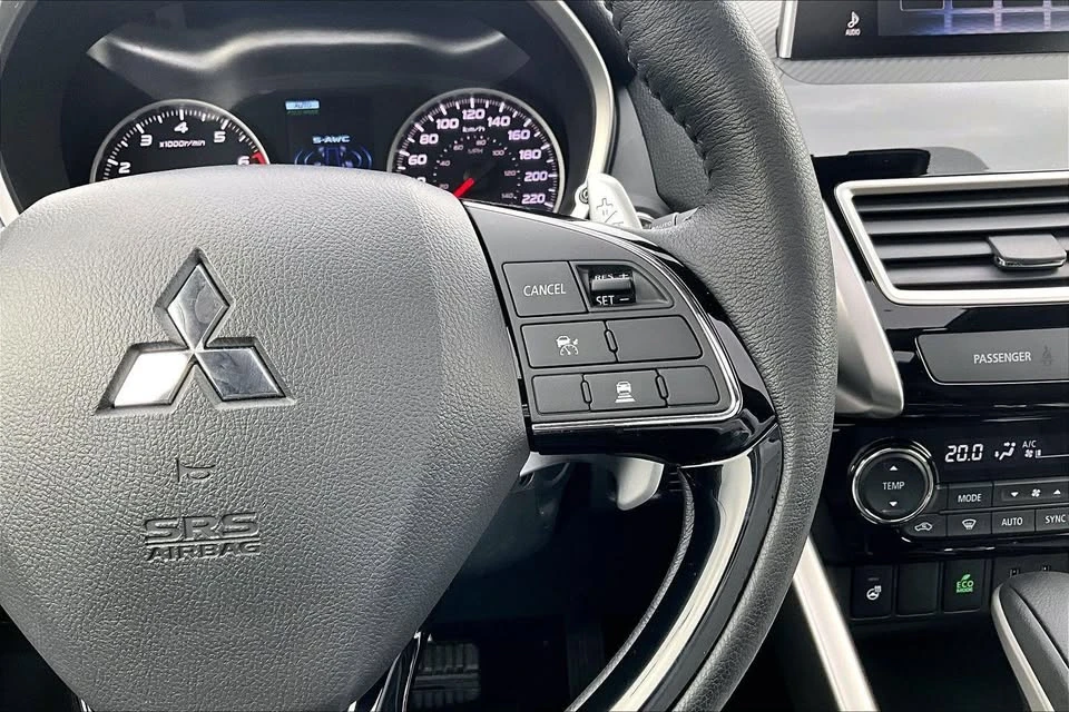 2018 Mitsubishi Eclipse Cross - Image 13 of 20