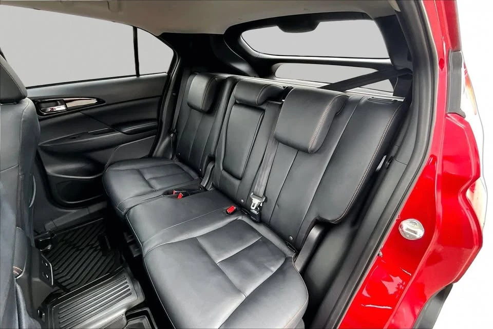 2018 Mitsubishi Eclipse Cross - Image 10 of 20