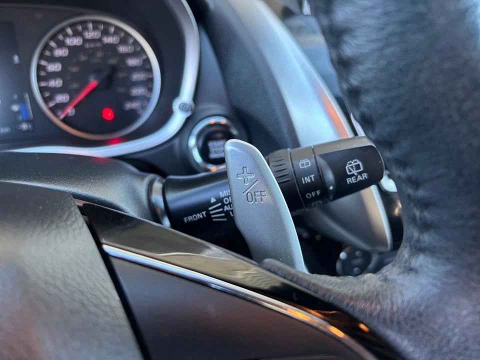 2018 Mitsubishi Eclipse Cross - Image 15 of 20