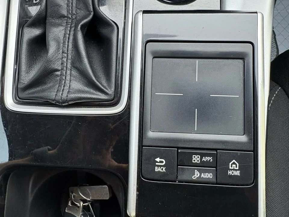 2018 Mitsubishi Eclipse Cross - Image 15 of 20