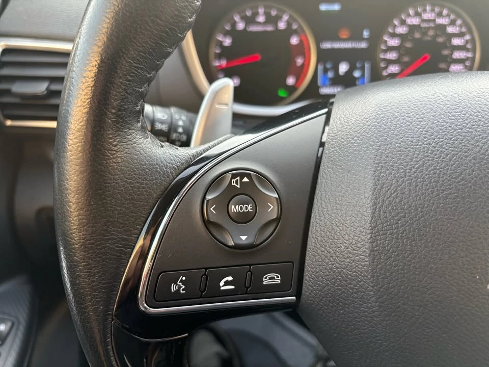 2018 Mitsubishi Eclipse Cross - Image 9 of 19