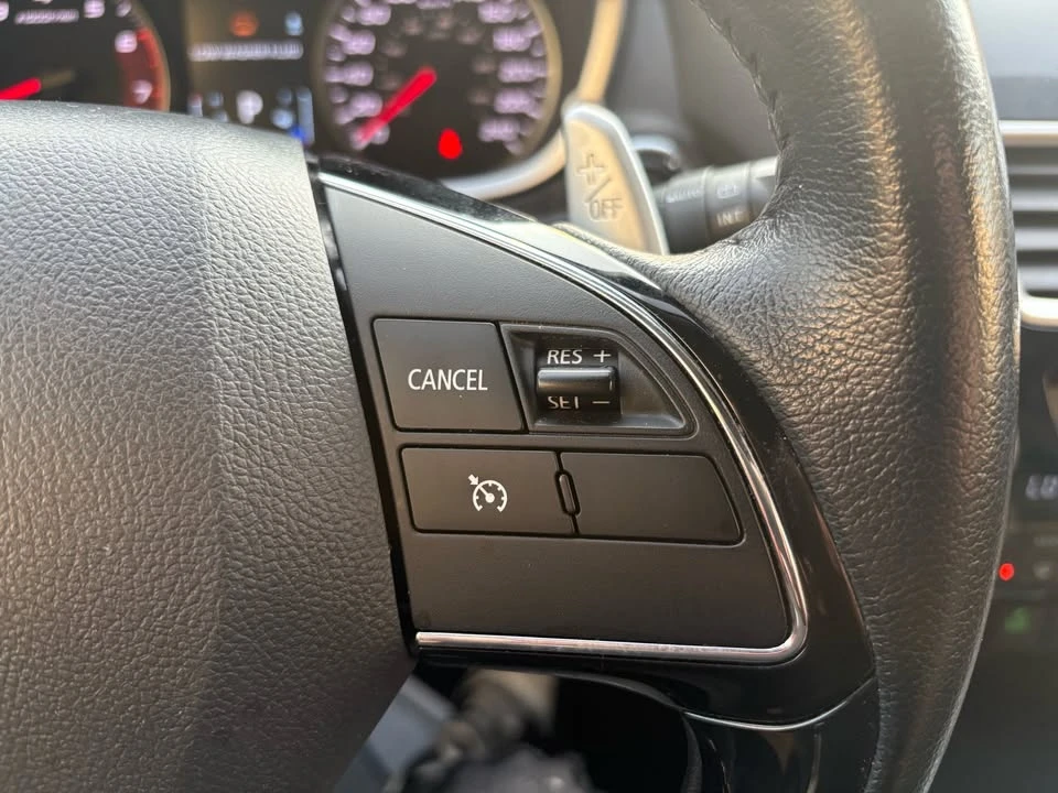 2018 Mitsubishi Eclipse Cross - Image 9 of 19