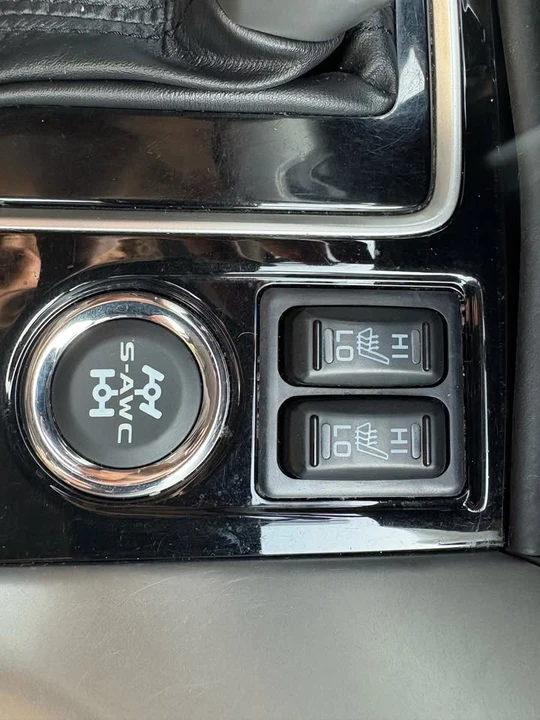 2018 Mitsubishi Eclipse Cross - Image 11 of 19