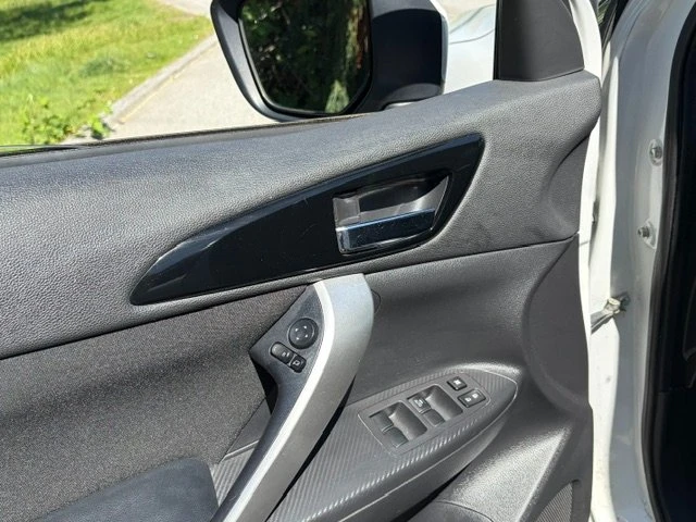 2018 Mitsubishi Eclipse Cross - Image 14 of 16
