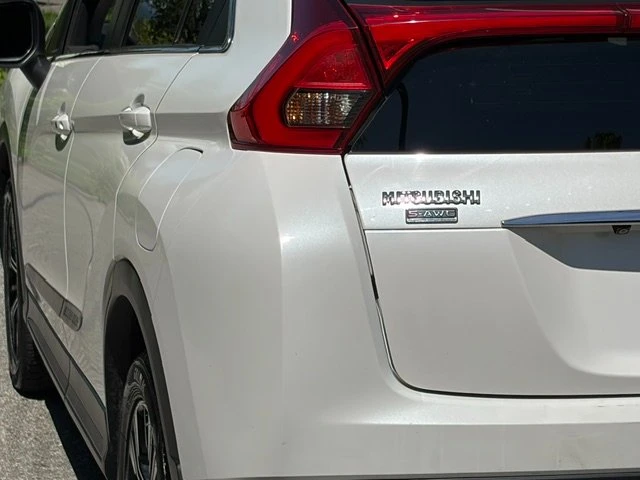 2018 Mitsubishi Eclipse Cross - Image 7 of 16