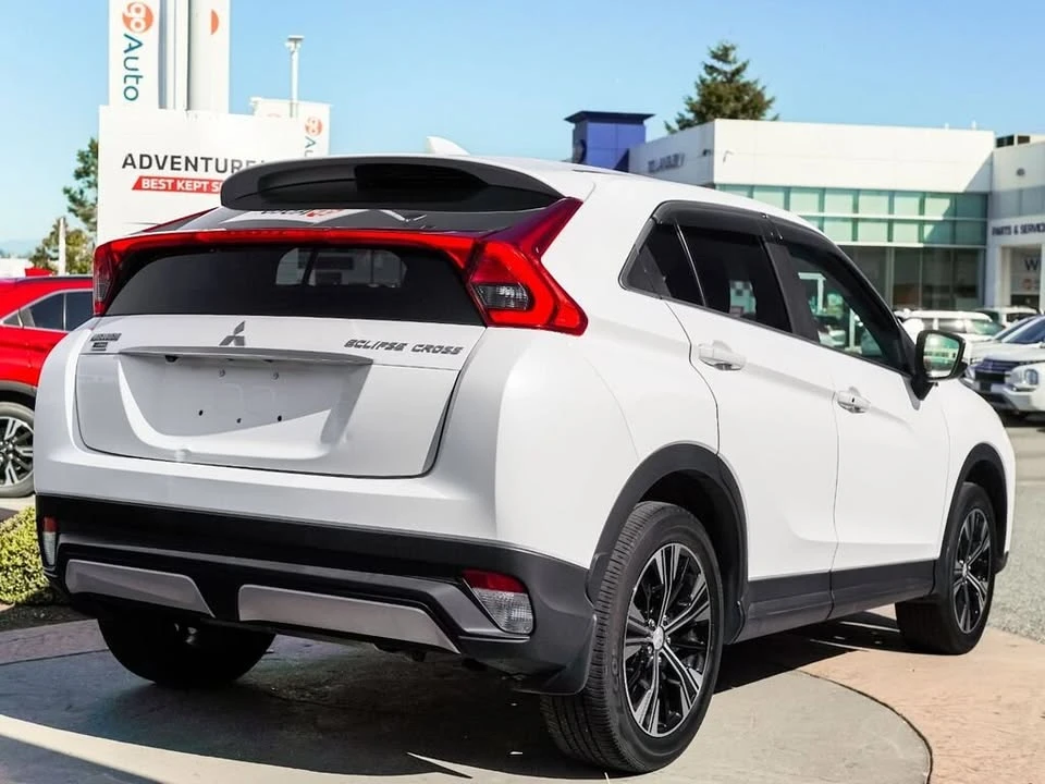 2018 Mitsubishi Eclipse Cross - Image 2 of 4