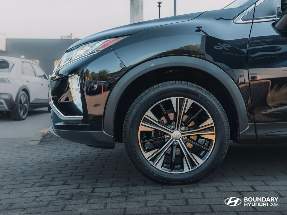 2018 Mitsubishi Eclipse Cross - Image 7 of 18