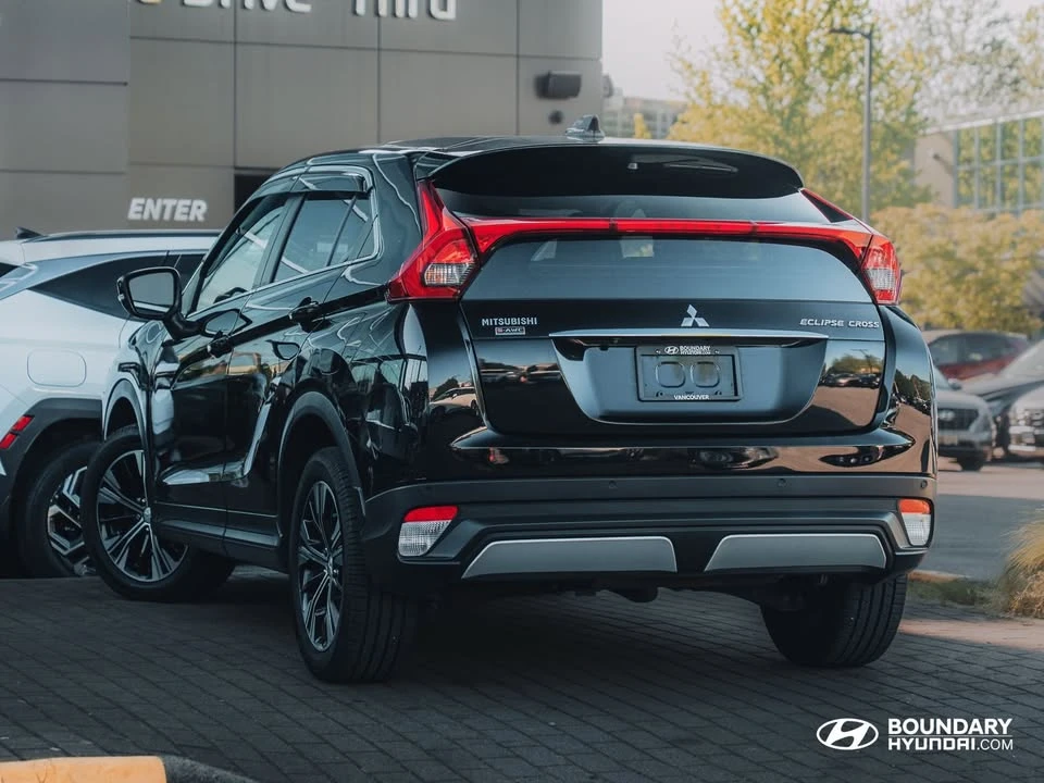 2018 Mitsubishi Eclipse Cross - Image 5 of 18