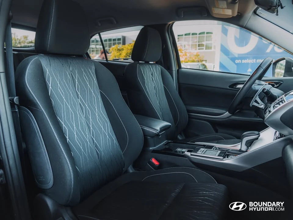 2018 Mitsubishi Eclipse Cross - Image 15 of 16