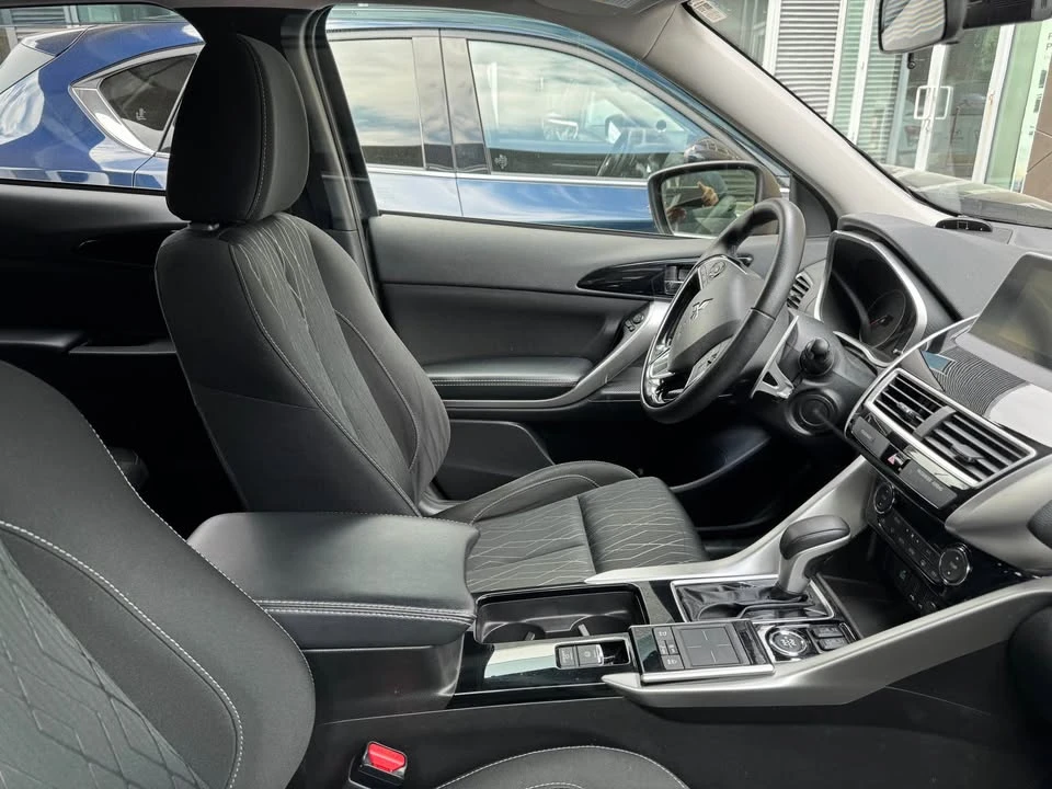 2018 Mitsubishi Eclipse Cross - Image 7 of 8