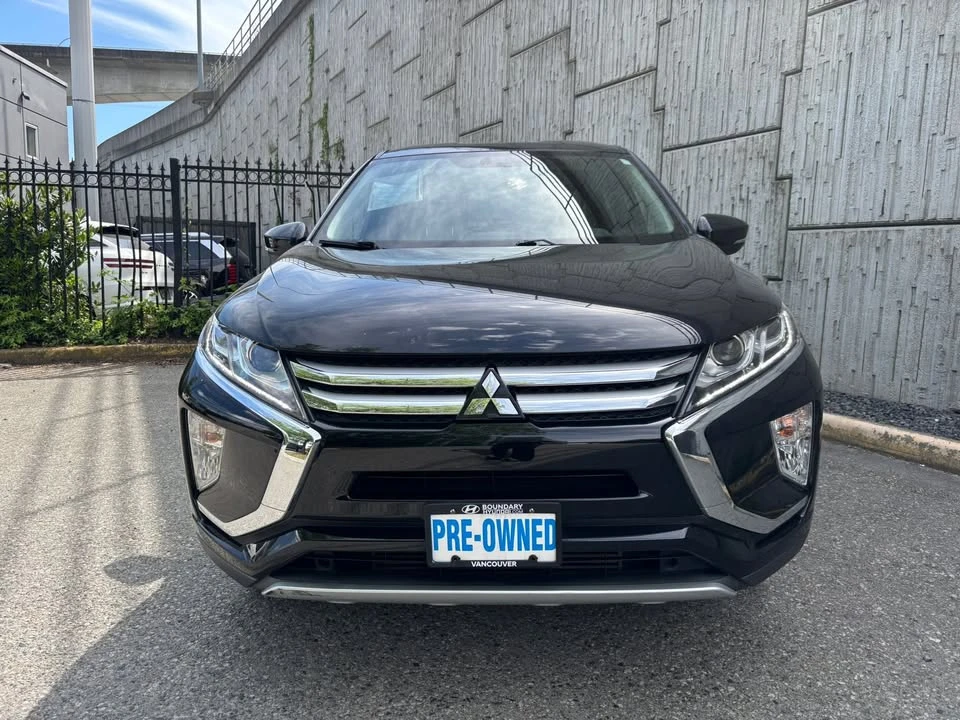 2018 Mitsubishi Eclipse Cross - Image 2 of 14