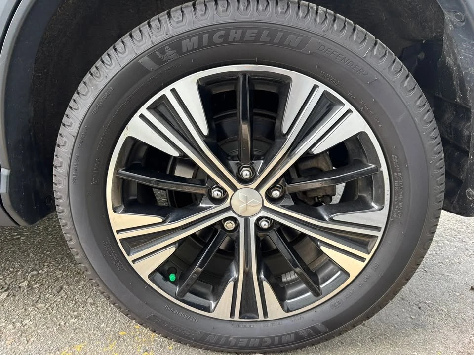 2018 Mitsubishi Eclipse Cross - Image 14 of 14