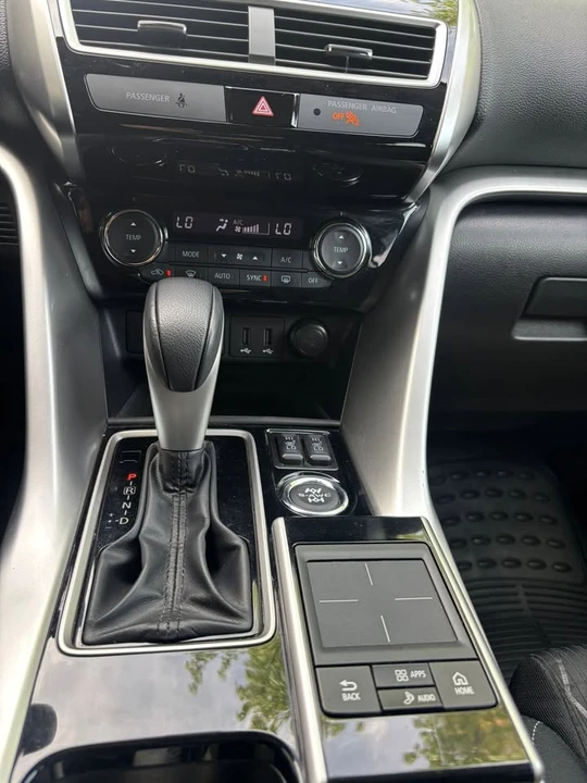 2018 Mitsubishi Eclipse Cross - Image 11 of 14