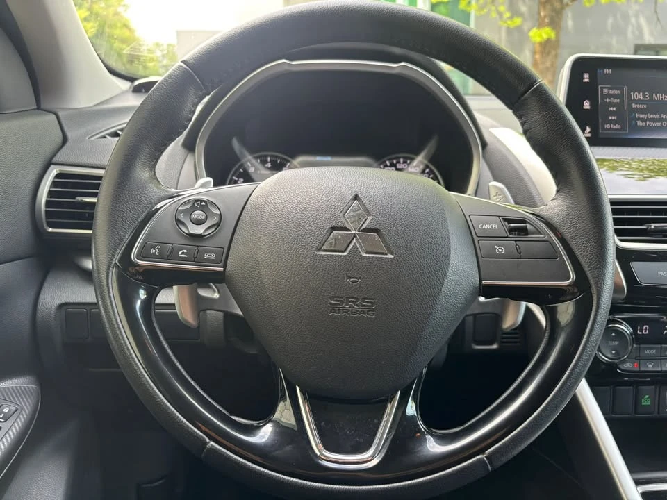 2018 Mitsubishi Eclipse Cross - Image 9 of 14