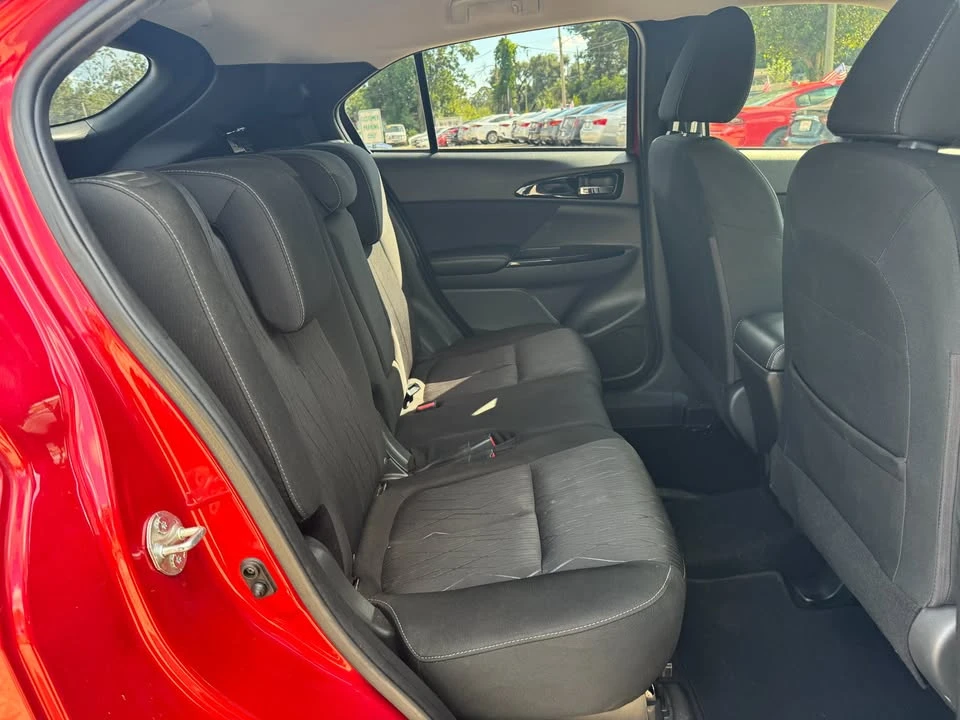 2018 Mitsubishi Eclipse Cross - Image 13 of 15