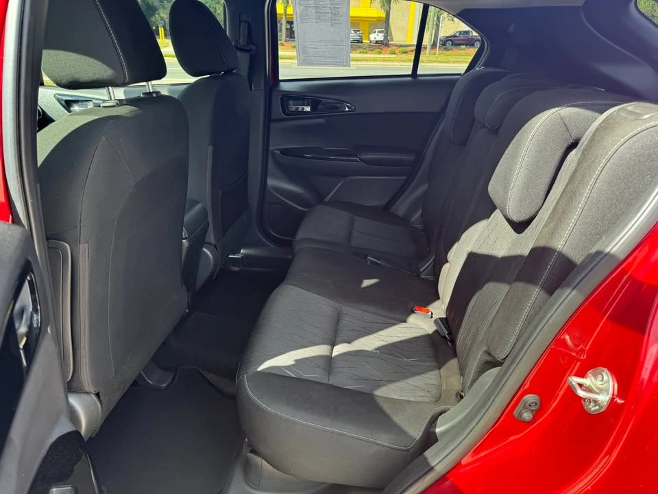 2018 Mitsubishi Eclipse Cross - Image 10 of 15