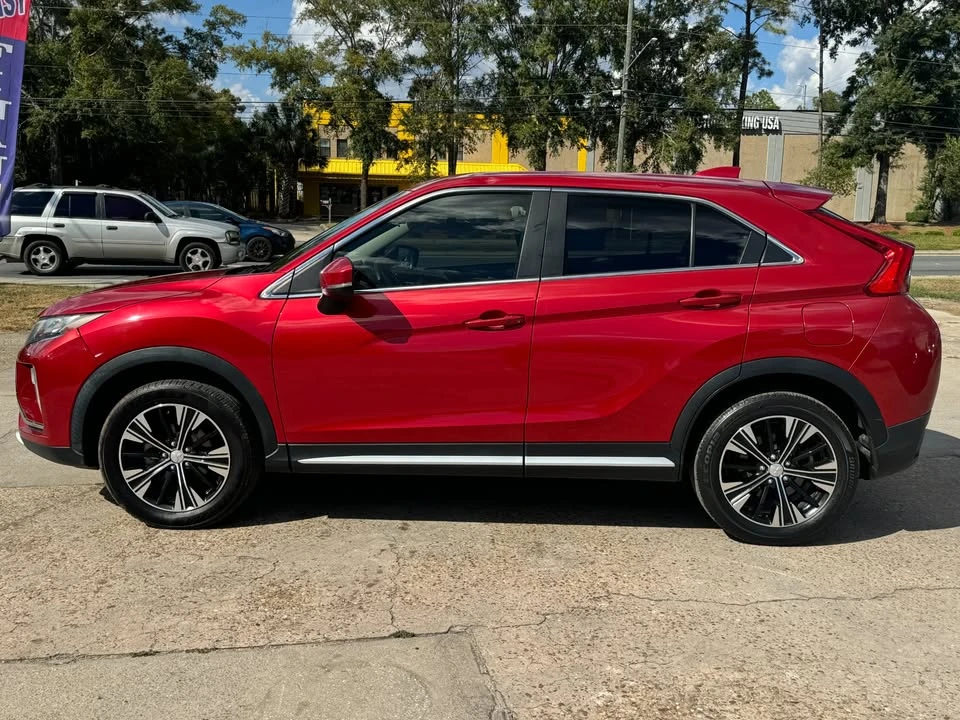 2018 Mitsubishi Eclipse Cross - Image 9 of 15