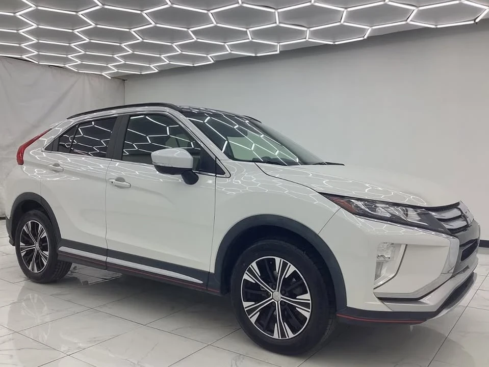 2018 Mitsubishi Eclipse Cross - Image 3 of 20