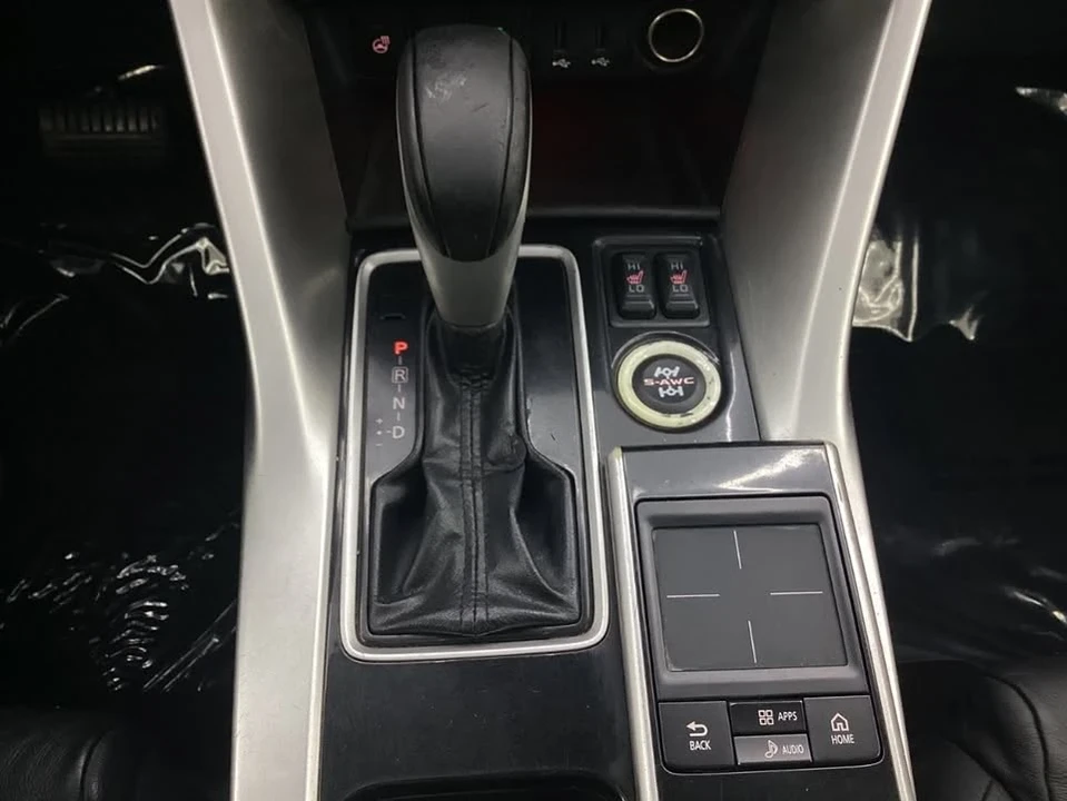 2018 Mitsubishi Eclipse Cross - Image 16 of 20