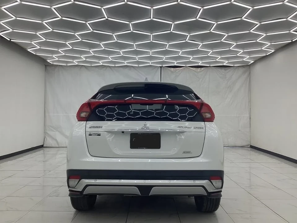 2018 Mitsubishi Eclipse Cross - Image 5 of 20