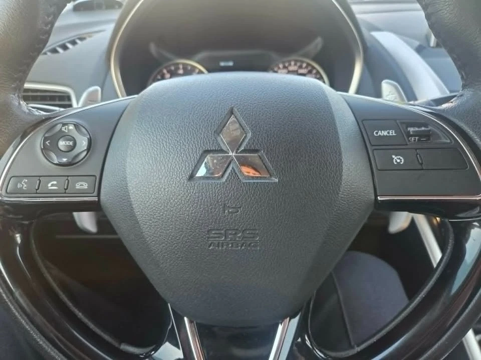 2018 Mitsubishi Eclipse Cross - Image 11 of 15