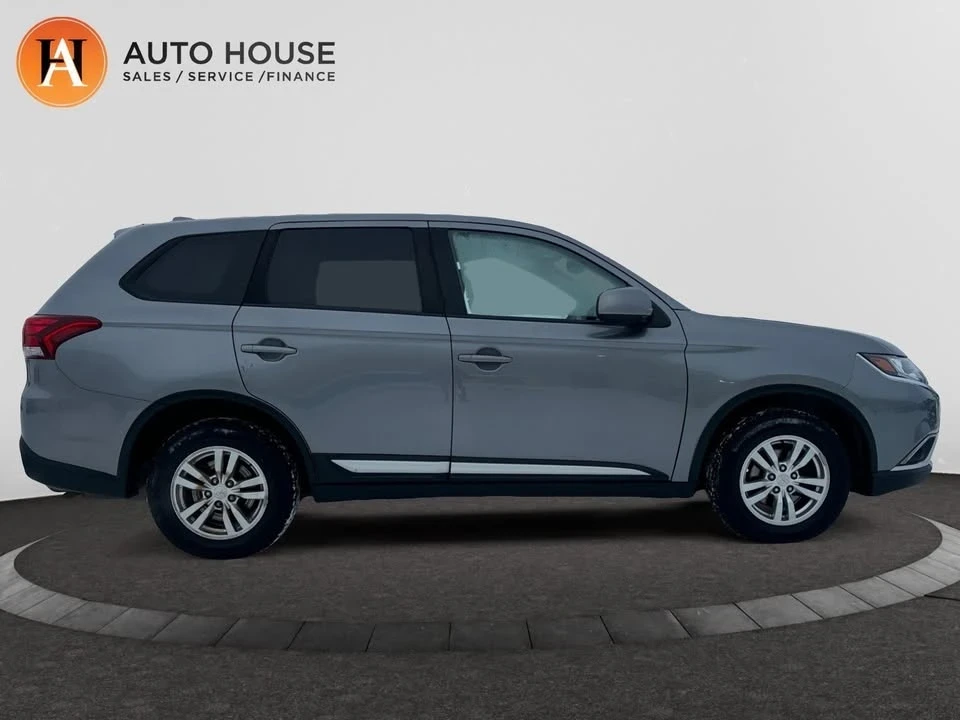 2018 Mitsubishi Outlander - Image 6 of 17