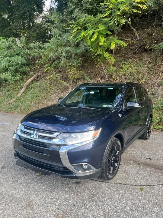 2018 Mitsubishi Outlander - Image 3 of 8