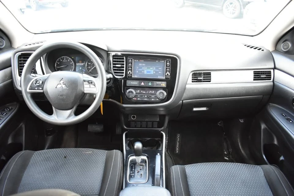 2018 Mitsubishi Outlander - Image 13 of 19
