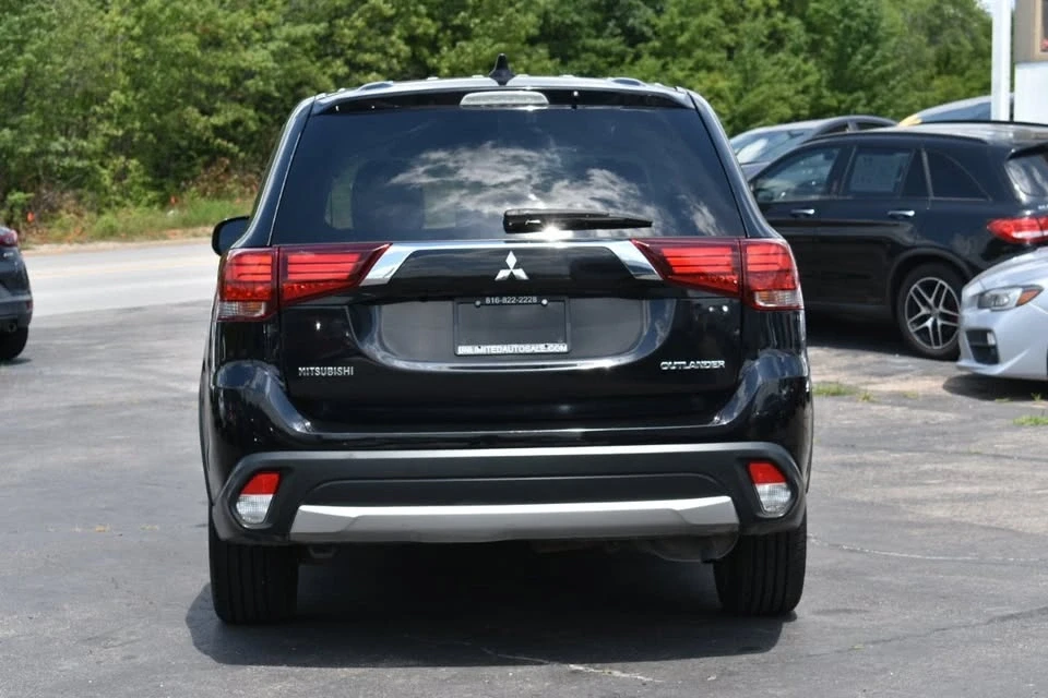 2018 Mitsubishi Outlander - Image 4 of 19