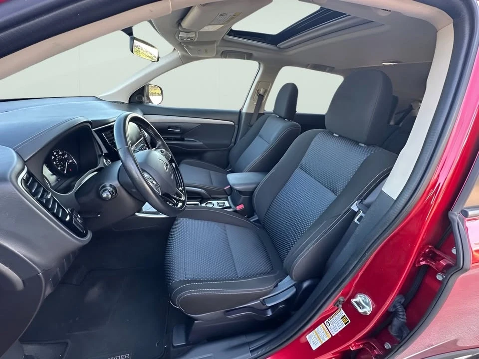 2018 Mitsubishi Outlander - Image 8 of 19