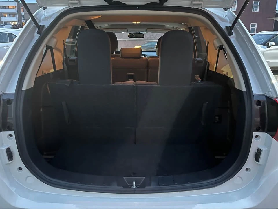2018 Mitsubishi Outlander - Image 6 of 16