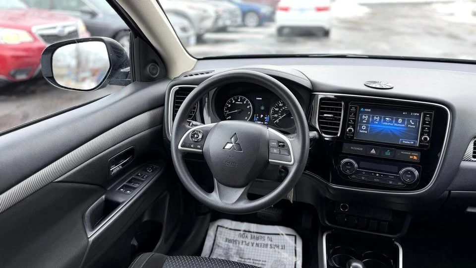 2018 Mitsubishi Outlander - Image 14 of 20