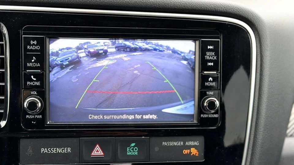 2018 Mitsubishi Outlander - Image 18 of 20
