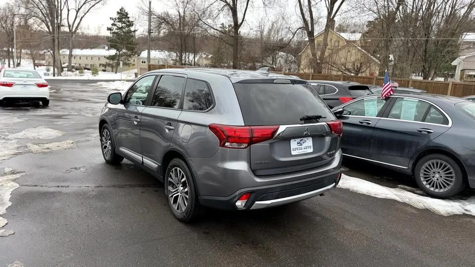 2018 Mitsubishi Outlander - Image 6 of 20