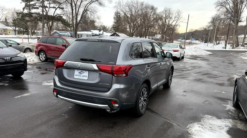 2018 Mitsubishi Outlander - Image 4 of 20