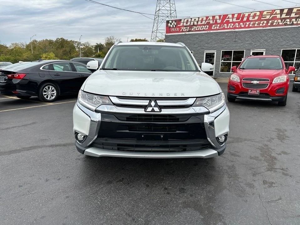 2018 Mitsubishi Outlander - Image 2 of 14