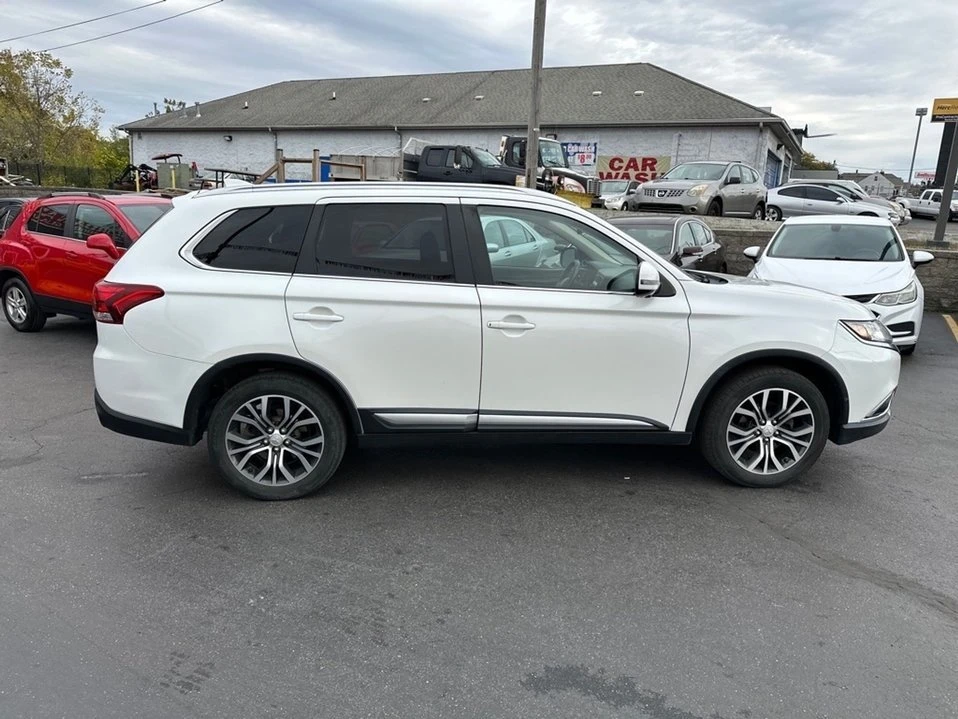 2018 Mitsubishi Outlander - Image 7 of 14