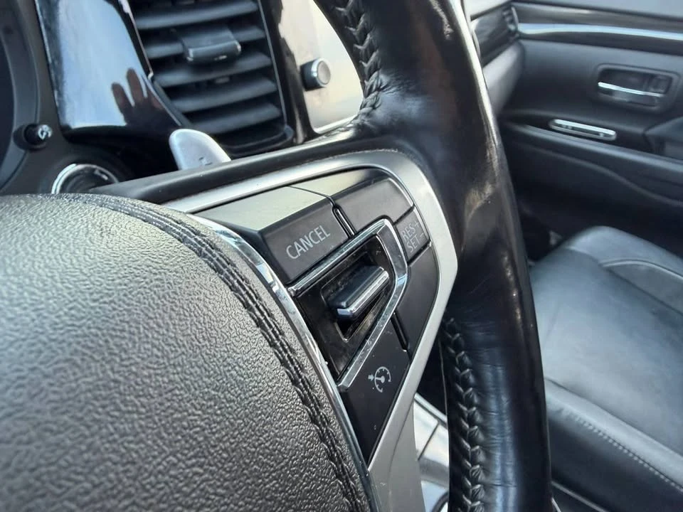 2018 Mitsubishi Outlander - Image 14 of 19