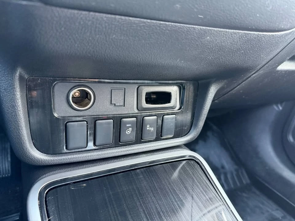 2018 Mitsubishi Outlander - Image 19 of 19