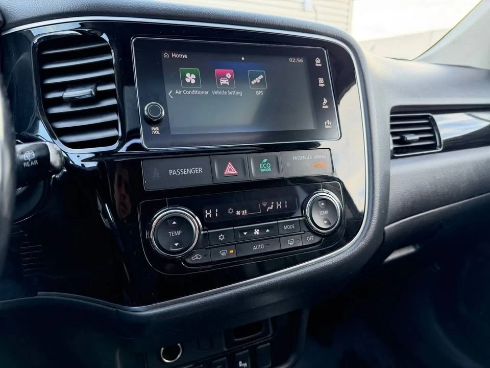 2018 Mitsubishi Outlander - Image 16 of 19