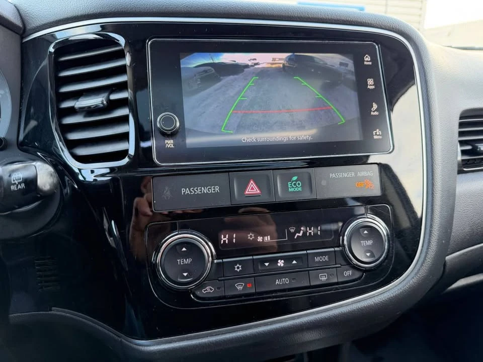 2018 Mitsubishi Outlander - Image 15 of 19