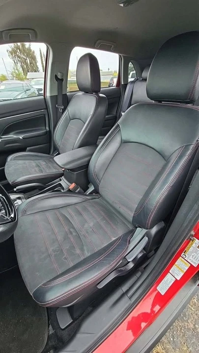 2018 Mitsubishi Outlander - Image 3 of 5