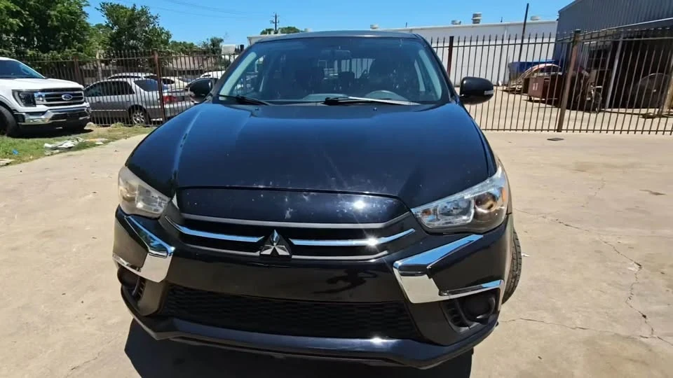 2018 Mitsubishi Outlander - Image 4 of 9