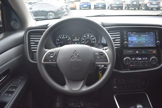 2018 Mitsubishi Outlander - Image 14 of 20