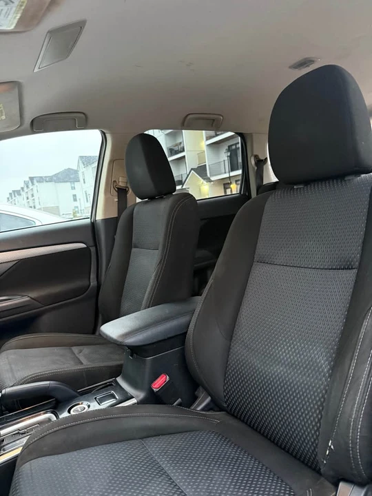 2018 Mitsubishi Outlander - Image 7 of 16