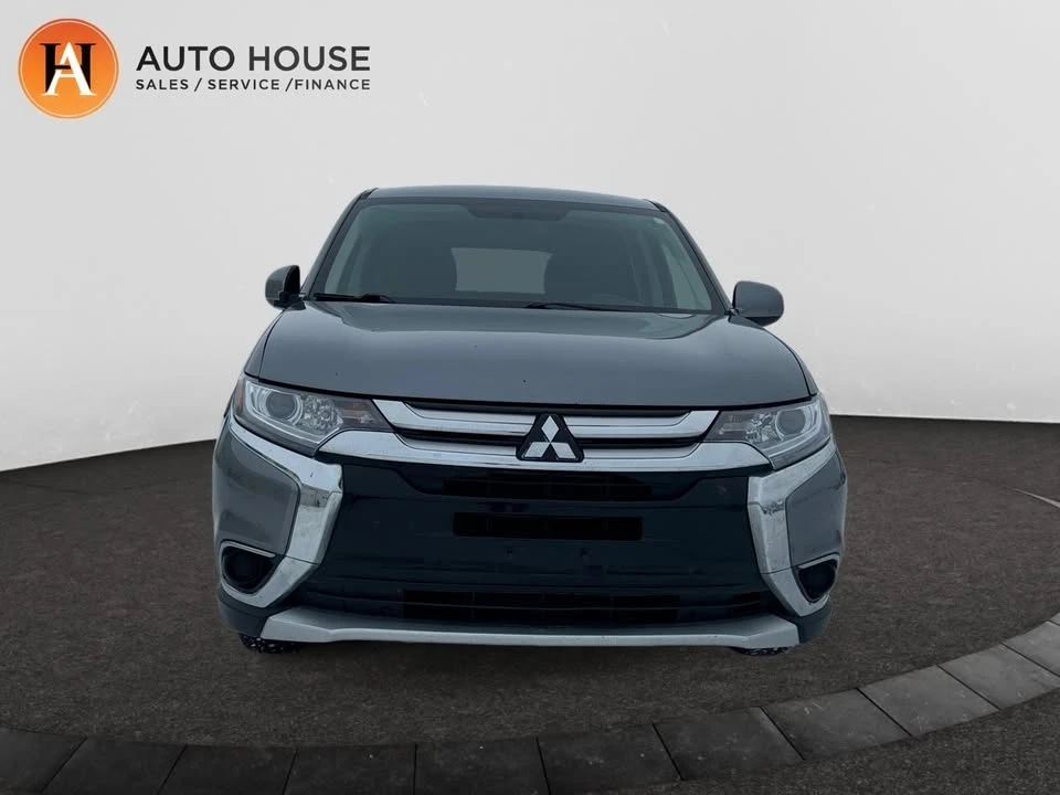 2018 Mitsubishi Outlander - Image 8 of 17