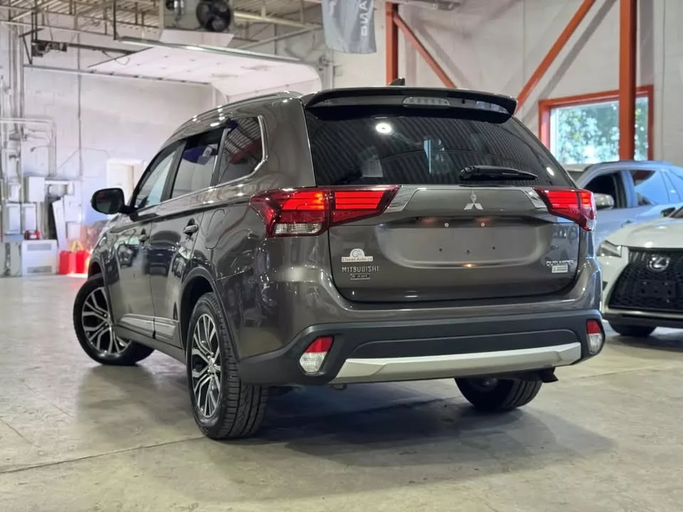 2018 Mitsubishi Outlander - Image 6 of 19